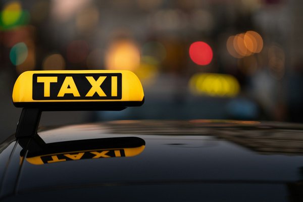 Guide complet pour réussir votre formation taxi